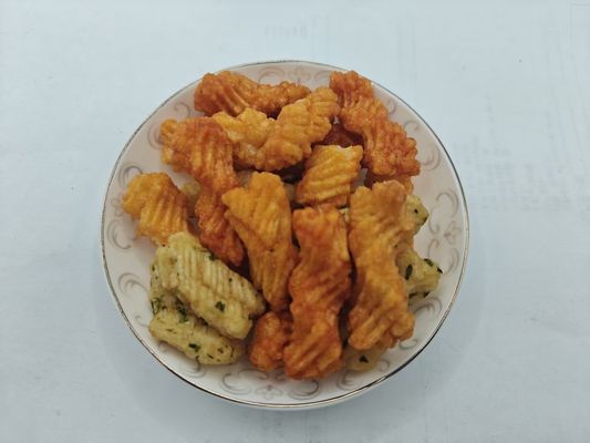 해조류와 콩소스 맛 융합과 혼합 된 쌀 크래커