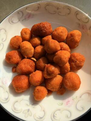 황금 계란 노른자 크런치 땅콩 스낵 (소금에 절인 계란 노른자 및 매운맛, 맞춤형 OEM 포장)