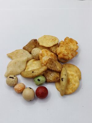프리미엄 땅콩 밀 소아 콩 혼합 견과류 소매 및 소매를 위해 첨가물 없이 조심스럽게 굽힌