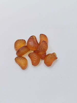 천연 오렌지 향과 함께 오렌지 슬라이스 모양의 고구마 - 반짝이고 씹는 소아 콩 간식